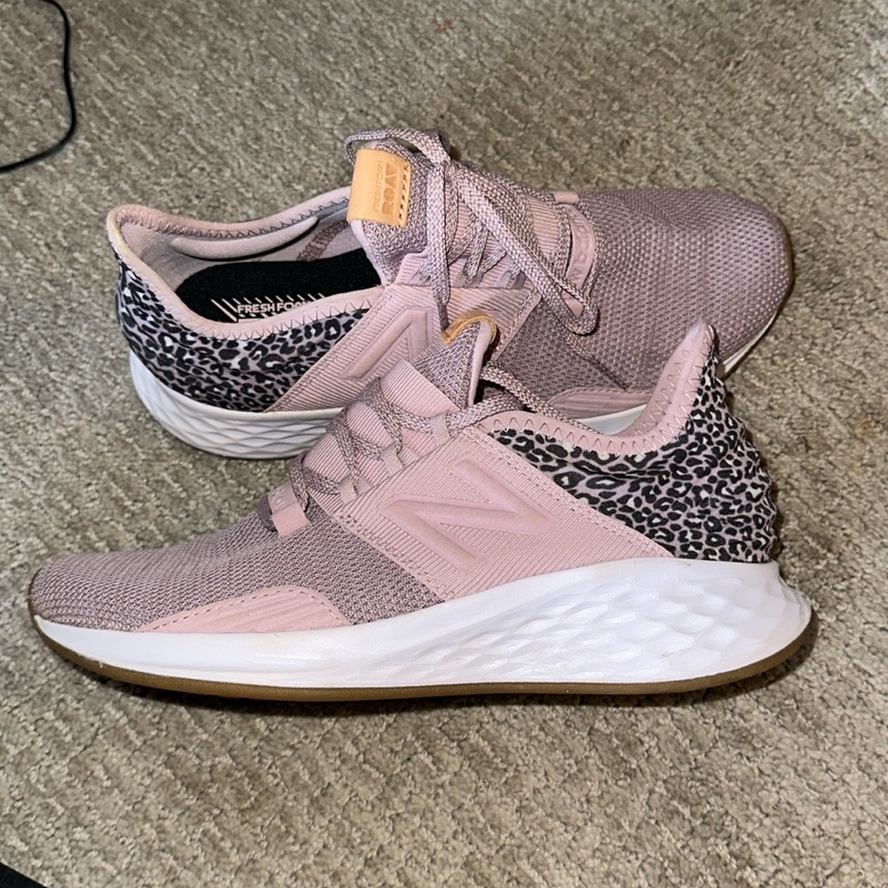 Size 8.5 Women’s New Balance Tennis Shoes